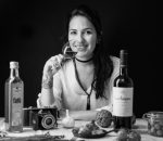 Entrevista: Andreina Contreras plasma en un libro su pasión por la Fotografía y la Gastronomía