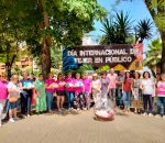 Cientos de personas participan en el Día Internacional de ‘Tejer en Público’