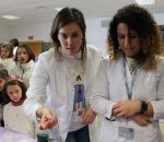 Un taller de Experimentos Científicos para celebrar el Día de la Mujer y la Niña en la Ciencia