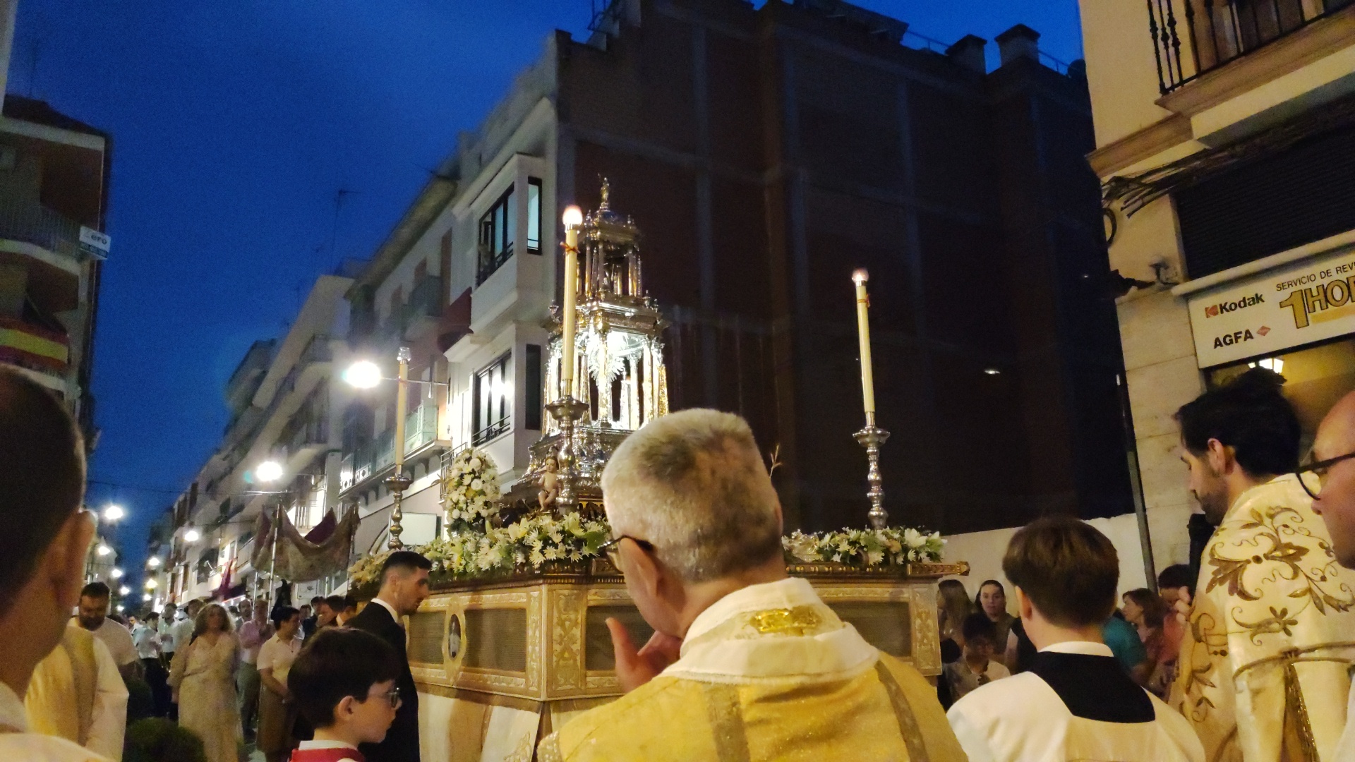 El Corpus Christi llena de solemnidad las calles de Montilla – Carmina ...