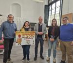Cordoclicks entrega 2.200 euros a AMFIMO de la Ruta y Exposición de Dioramas de playmobil