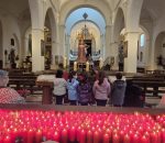 Entrevista: Miles de velas iluminan la devoción al Cristo de Medinaceli de la Parroquia de Santiago