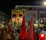 Santa Cena y Estrella cruzan Montilla en una noche de luz y devoción