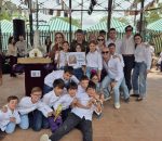 El desfile de Cruces de Mayo llena de color y tradición las calles de Montilla