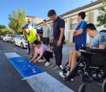 El Ayuntamiento incorpora pictogramas inclusivos en los pasos de peatones de los entornos escolares