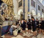 Flores y cantos a la Virgen de la Aurora abren los días grandes en honor a la patrona